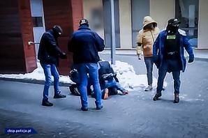 [VIDEO] Prowadzili „INTERESY” na Śląsku i Podkarpaciu – 6 osób w rękach CBŚP