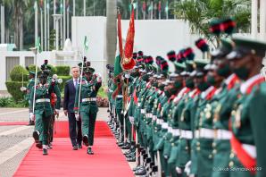 Nigeria. Pierwszy przystanek wizyty Prezydenta w Afryce Zachodniej. Wizyty w Nigerii, Republice Wybrzeża Kości Słoniowej (WKS) i Senegalu to pierwsze, historyczne wizyty Prezydenta RP w tych krajach